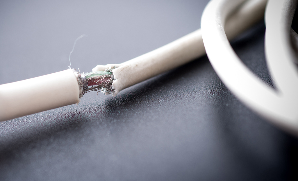 How to Repair a Cut Extension Cord (DIY)