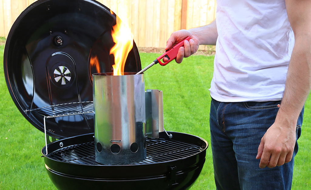 How to start a charcoal grill with a chimney sale