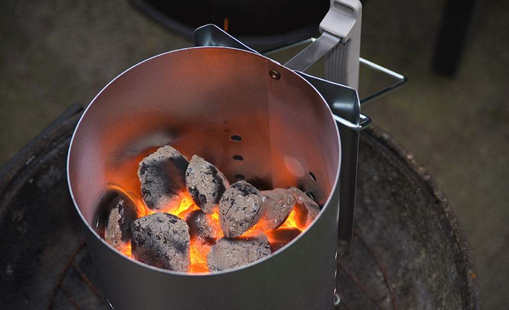 How to use outlet a charcoal starter chimney