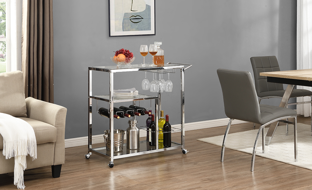 https://contentgrid.homedepot-static.com/hdus/en_US/DTCCOMNEW/Articles/how-to-use-a-kitchen-cart-2022-section-4.jpg