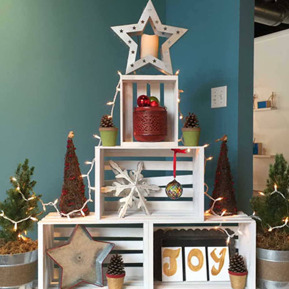 Last-Minute and Small Space Holiday Decorating Ideas