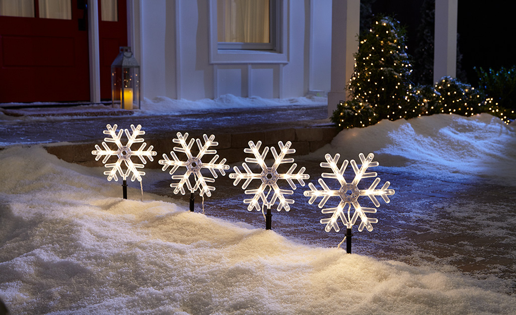 Outdoor Holiday Decorating Ideas The Home Depot