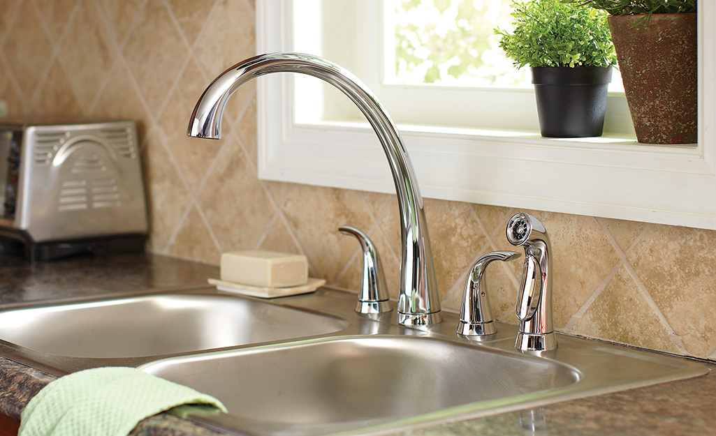 Wire Baskets Are Great Ways to Keep Your Bathroom and Kitchen Sink