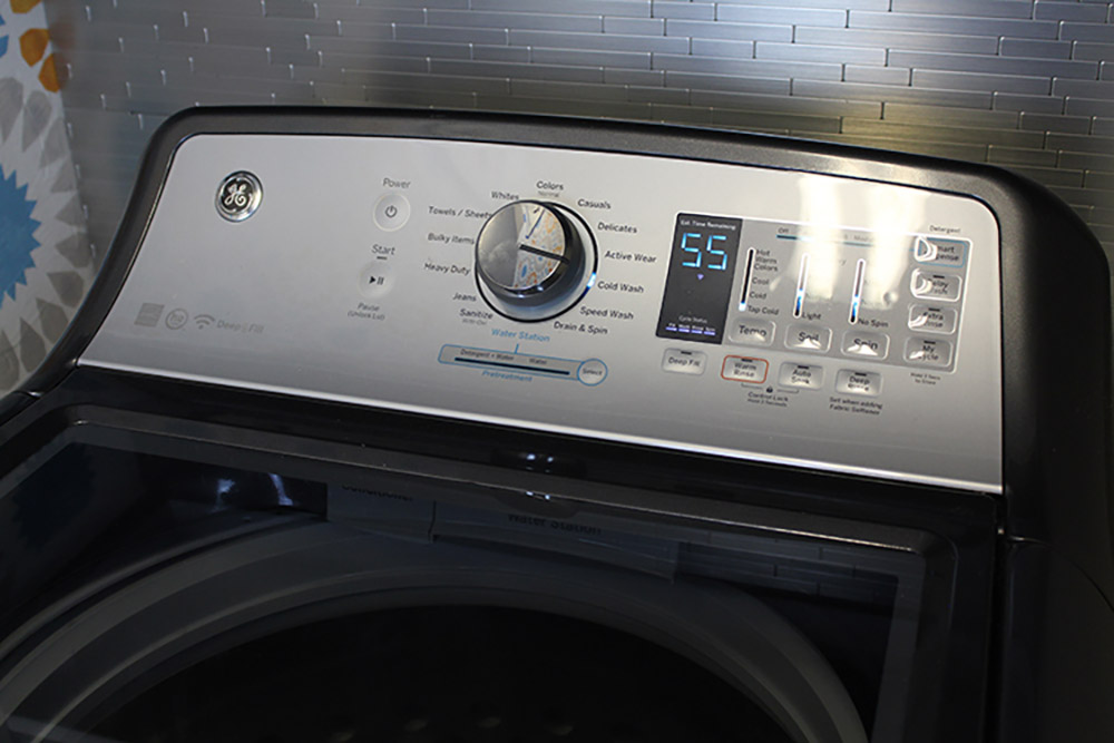 A GE washing machine's energy efficient options.