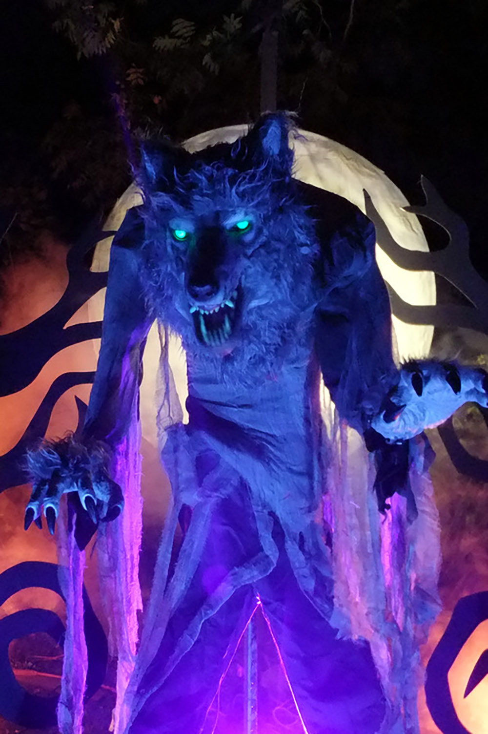 Spooky Halloween Werewolf Scene The Home Depot