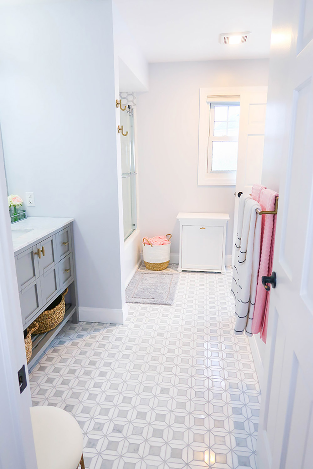 Stylish Bathroom Ideas With Tile