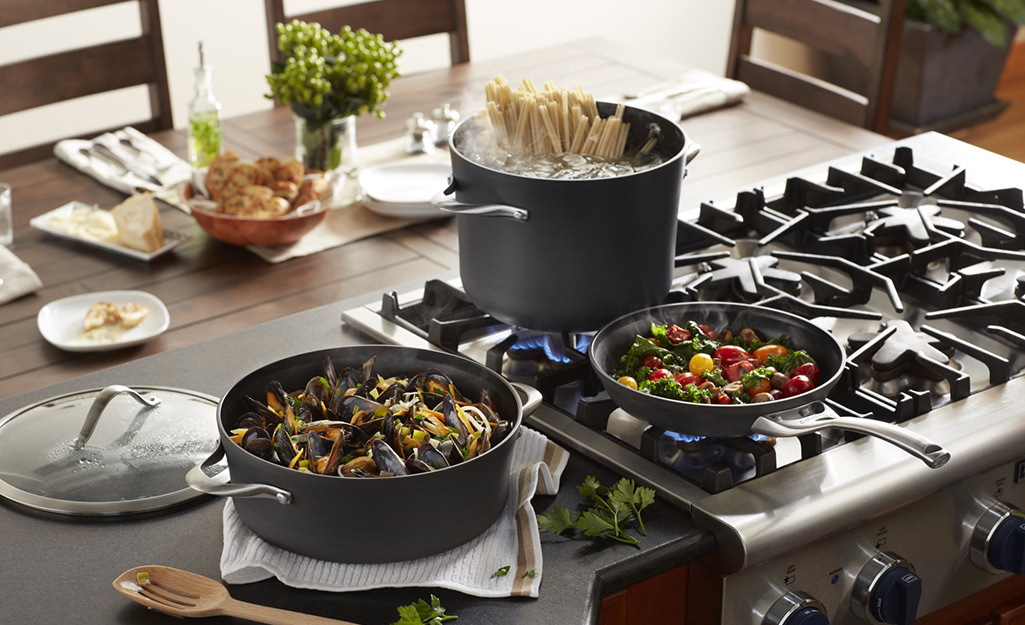 The Best Cast-Iron Cookware Sets in 2022