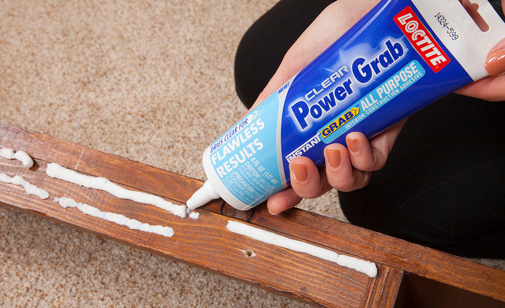 Powerful white craft glue For Strength 