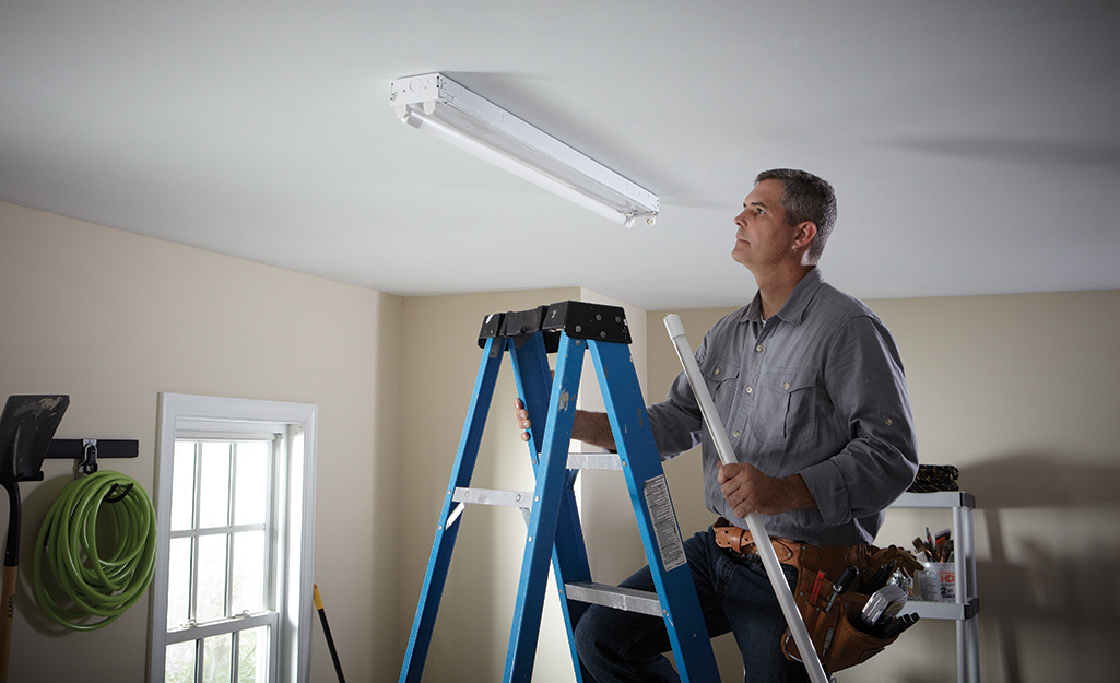 best fluorescent light for kitchen