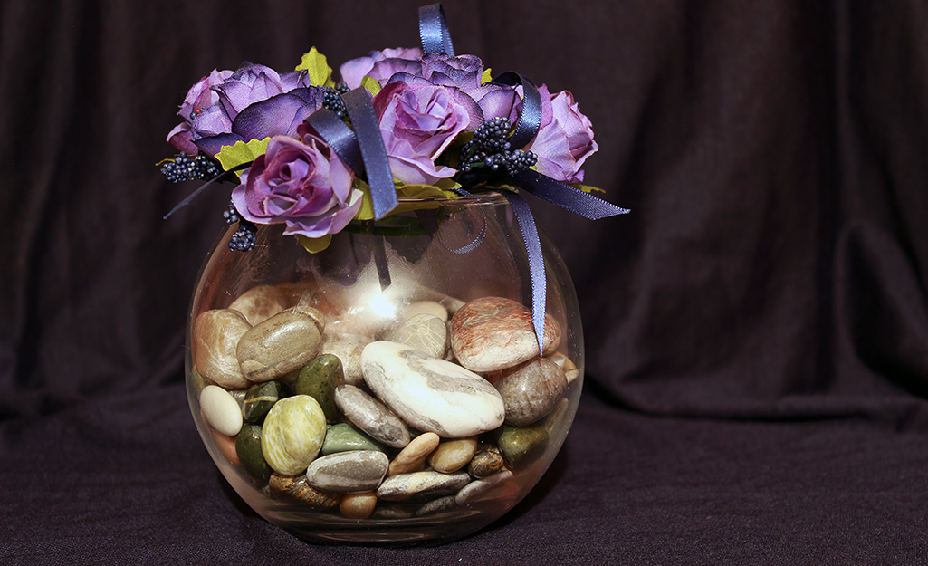 12 Decorative Vase Filler Ideas, Short Round Flower Vases