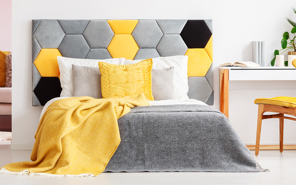A Rainbow of Monochromatic Colors: 20 Décor One-Color Wonders | Yellow  bedroom, Yellow room, Yellow bedding