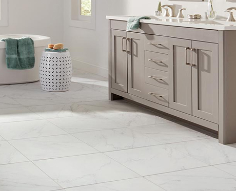 Large Marble Bath Wall Tiles With Black Hex Bath Floor Tiles