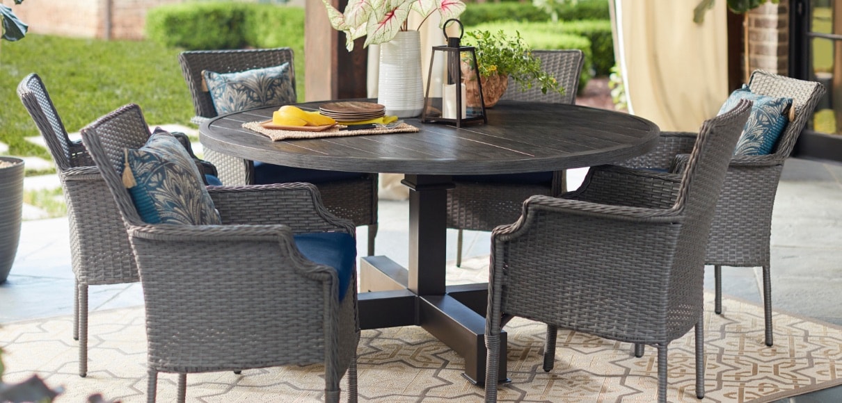 8 outdoor furniture and accessory ideas to make your backyard a sanctu