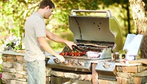 Grills & Grill Accessories