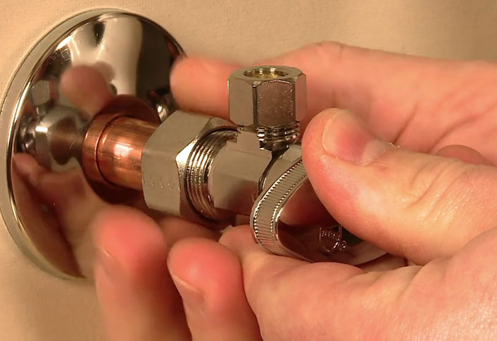 How to use compression fittings on copper