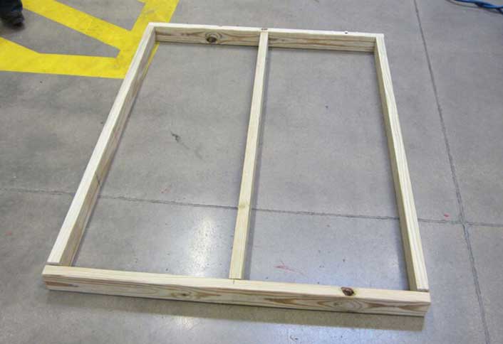 Frame the base - Build Dog House with Sun Deck Frame the base - Build Dog House with Sun Deck