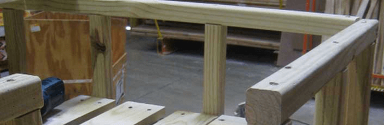 Secure deck frame - Build Dog House Sun Deck Secure deck frame - Build Dog House Sun Deck