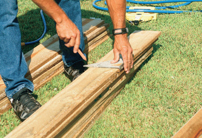 Marking crosscut - Measuring Marking Squaring Plumbing Marking crosscut - Measuring Marking Squaring Plumbing