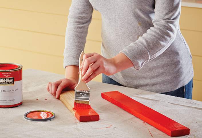 Paint - Make Christmas Tree Card Holder Paint - Make Christmas Tree Card Holder