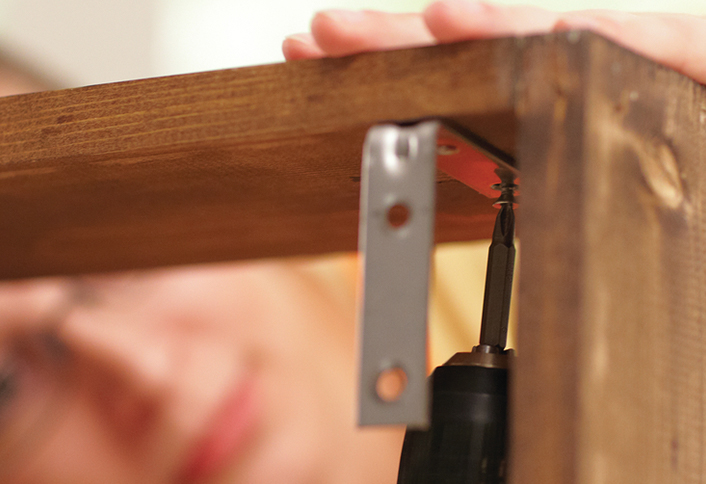 Attach mounting plates hang - How Build Serving Station Attach mounting plates hang - How Build Serving Station