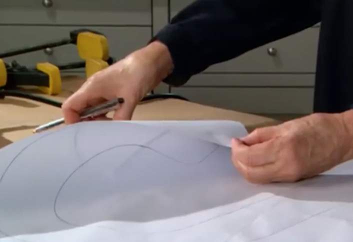 Trace letter onto MDF board - How Make Monogram Wreath Trace letter onto MDF board - How Make Monogram Wreath