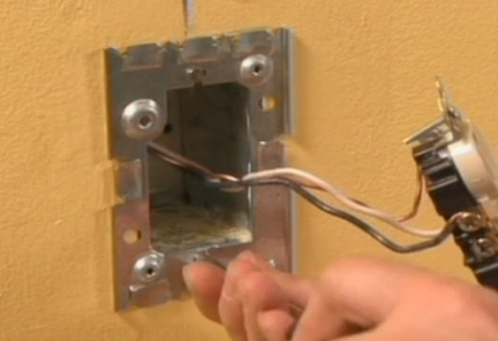 Install starter box base - Extending Power Outlets Install starter box base - Extending Power Outlets