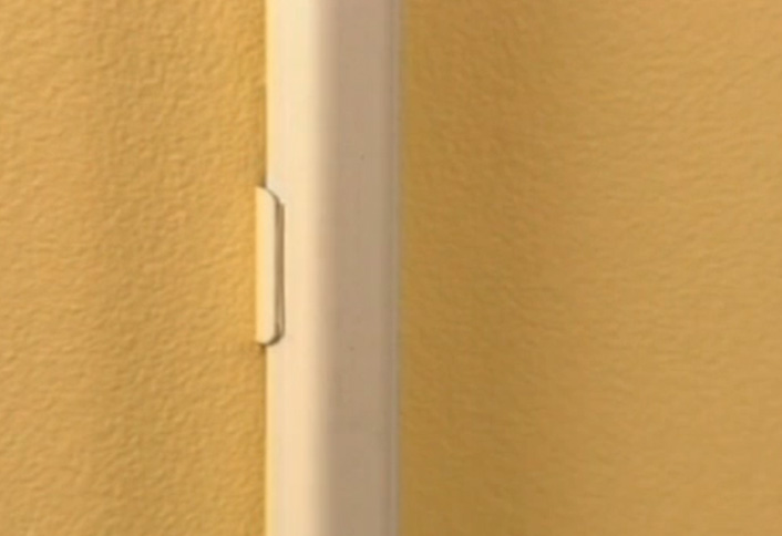 Install the raceway - Extending Power Outlets Install the raceway - Extending Power Outlets