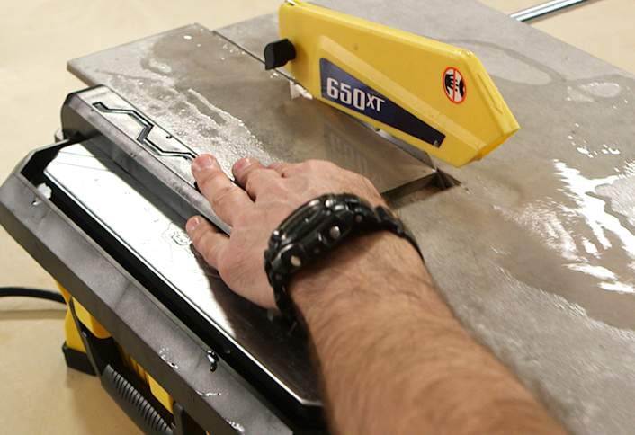 Making L-shaped cuts - Cut Tile Wet Saw Making L-shaped cuts - Cut Tile Wet Saw