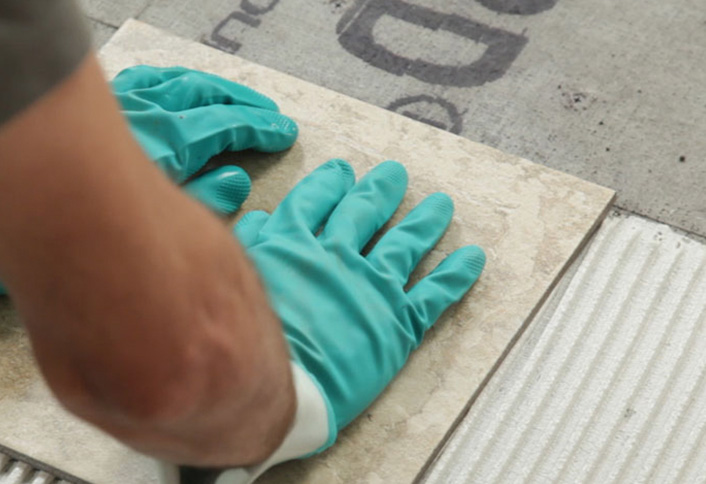 Lay first tile intersection guidelines - Laying Floor Tiles Lay first tile intersection guidelines - Laying Floor Tiles