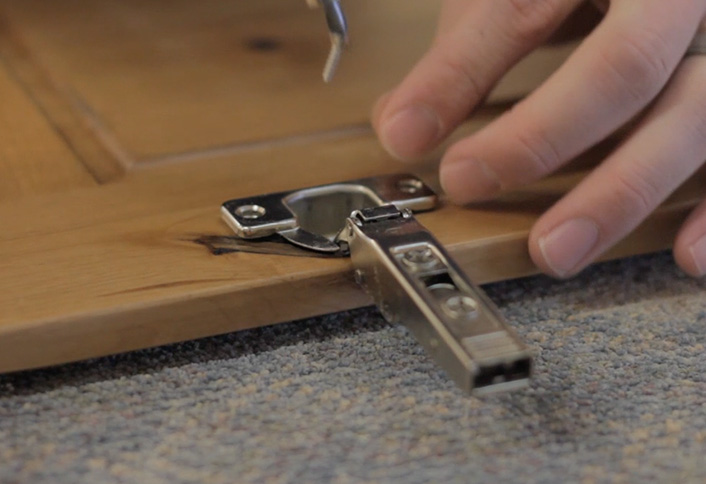 Remove old doors hardware - Replace Hinges Remove old doors hardware - Replace Hinges