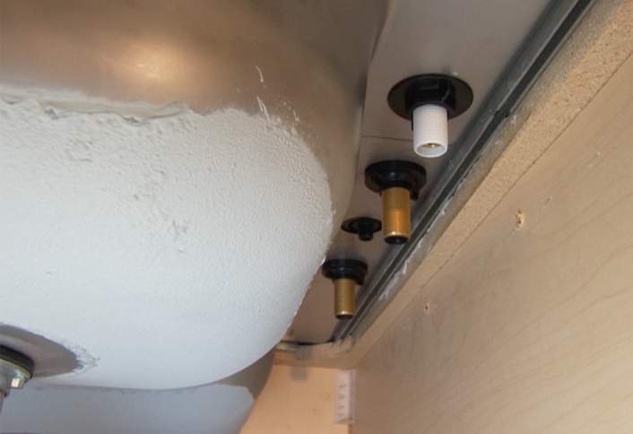 Screw mounting nuts - Install Kitchen Faucet Side Sprayer Screw mounting nuts - Install Kitchen Faucet Side Sprayer