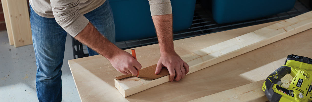 Cut the 2 inch x 4 foot boards Cut the 2 inch x 4 foot boards