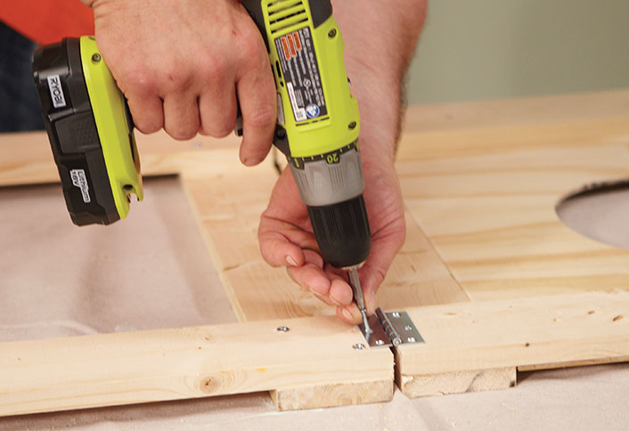 Attach hinges - DIY Football Toss Attach hinges - DIY Football Toss