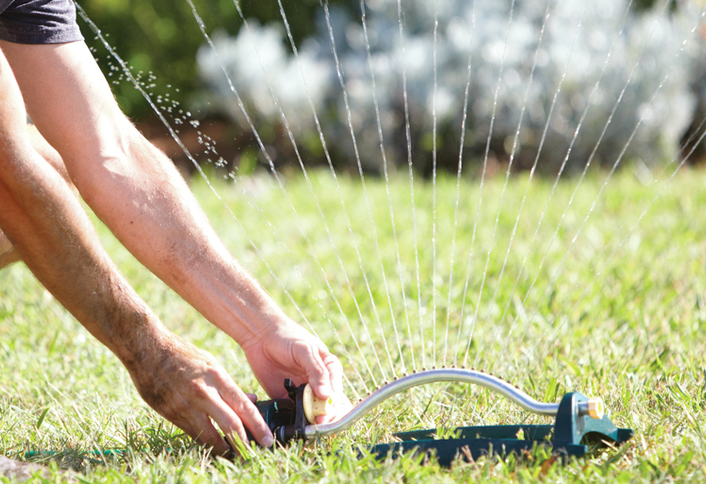 Water lawn - How to Patch a Lawn with Seed Water lawn - How to Patch a Lawn with Seed