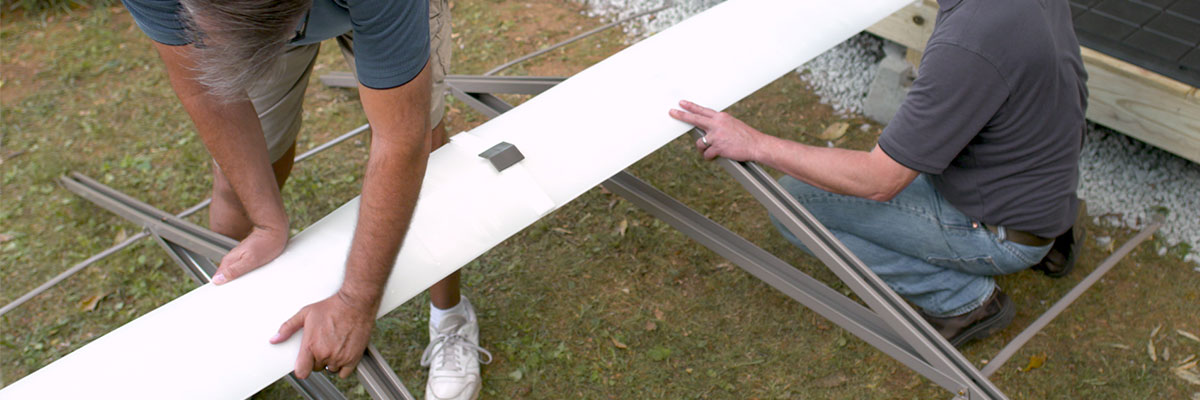 Assemble the roof frame Assemble the roof frame