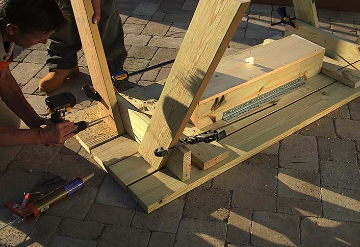 Clamp table legs - Build Picnic Table Clamp table legs - Build Picnic Table