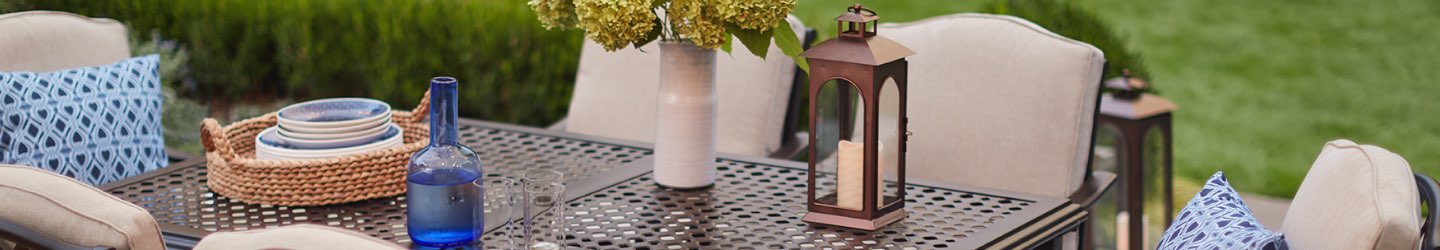 CREATE A BACKYARD RETREAT