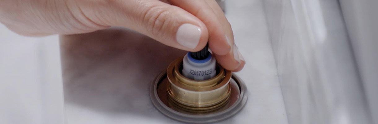 Remove the handle cap & packing nut Remove the handle cap & packing nut