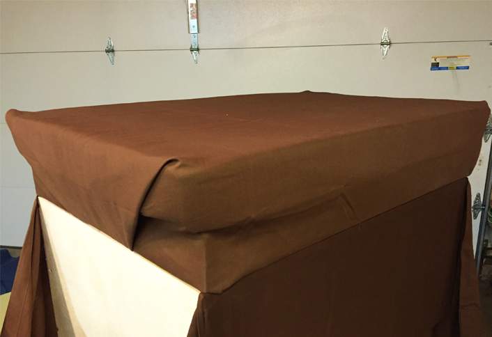 Staple fabric to lid - How to Build Storage Ottoman Staple fabric to lid - How to Build Storage Ottoman