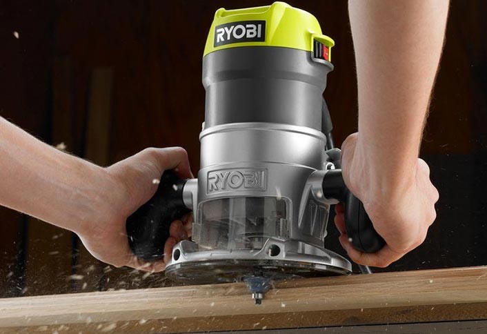 Fixed-base router - Selecting a Router Fixed-base router - Selecting a Router