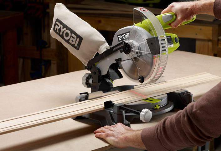 Ensure safety - Operating Power Mitre Saws Ensure safety - Operating Power Mitre Saws