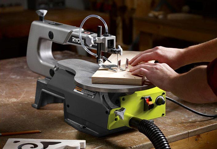 Choosing the Right Scroll Saw Choosing the Right Scroll Saw