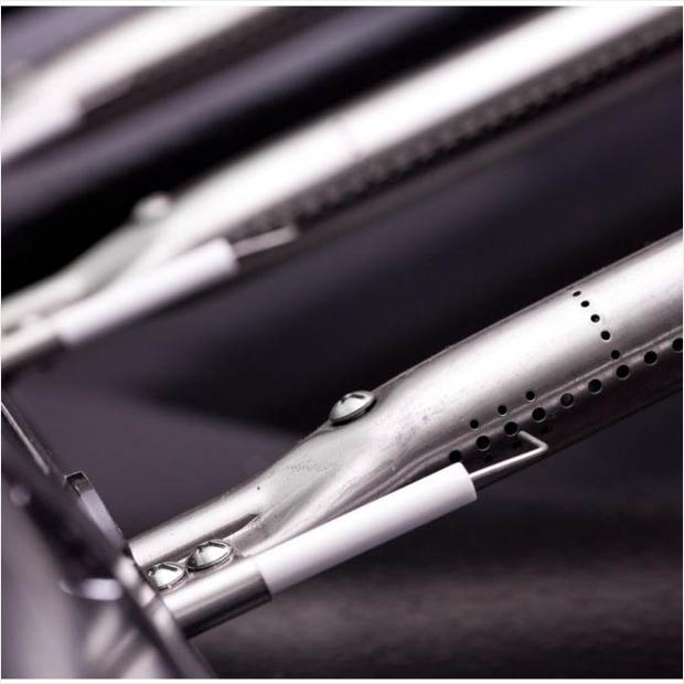 KitchenAid 4Burner Propane Gas Grill in Stainless Steel with Side