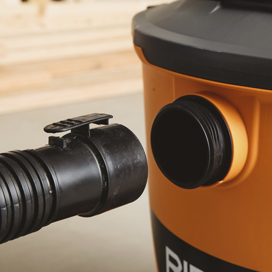 RIDGID 17/8 in. x 14 ft. TugALong Locking Vacuum Hose for RIDGID Wet