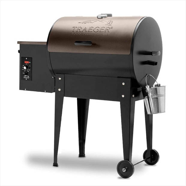Black pellet grill from Traeger Black pellet grill from Traeger