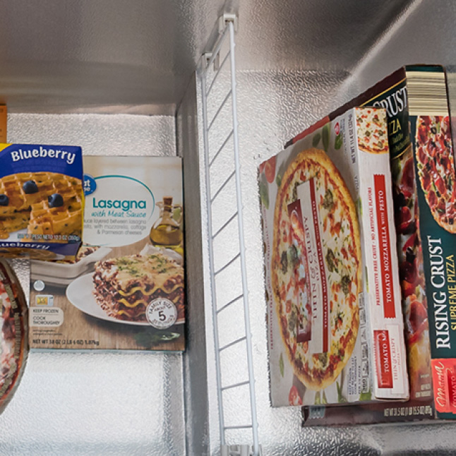 Removable interior divider helps organize