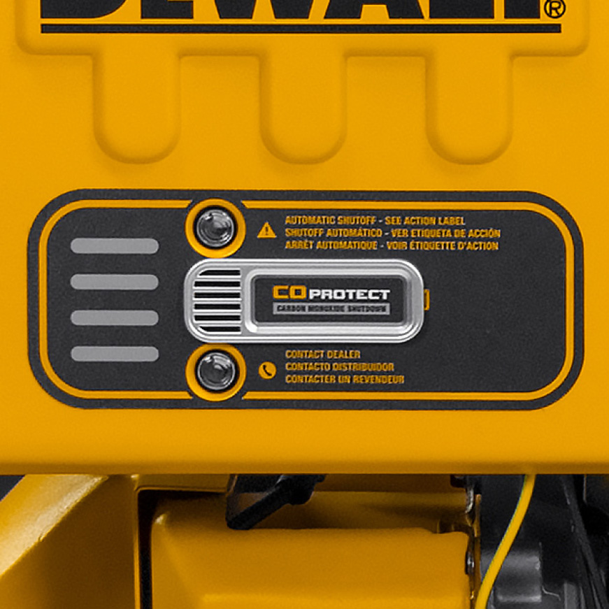 DEWALT DeWALT 4,000-Watt Gasoline Powered Manual Start Portable