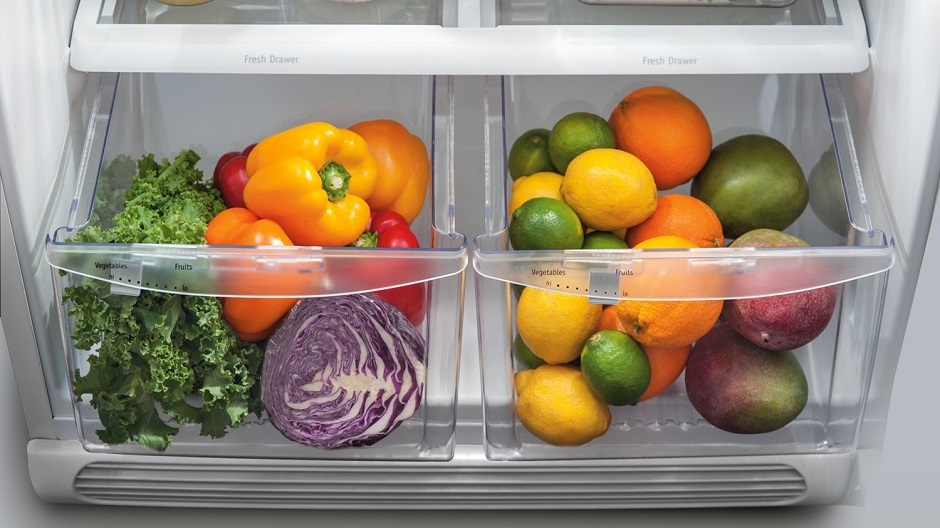Fruits and vegetables inside crisper drisper drawers Fruits and vegetables inside crisper drisper drawers