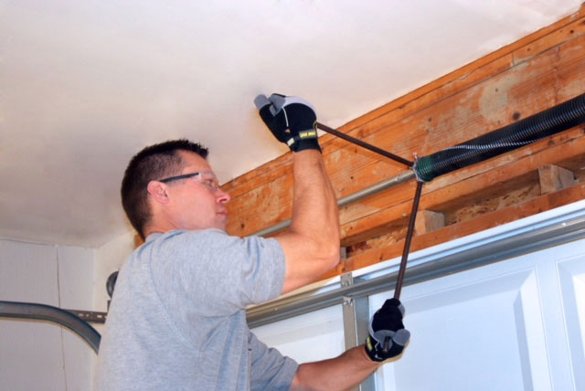 Garage Door Replacement Repair Services Cleveland Akron Oh Genie Of Fairview